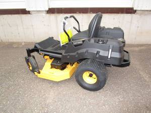lot 55 image: Craftsman Z8400 Pro Series Zero Turn Mower