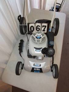 lot 67 image: Pulsar 22 Lawn Mower