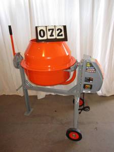 lot 72 image: Yardmax Concrete Mixer