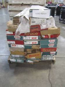lot 45 image: WHOLESALE MIXED PALLET OF HARDWOOD FLOORING