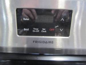 lot 52 image: Frigidaire 5 Burners 5-cu ft Freestanding Gas Range (EasyCare Stainless Steel) (Common 30-in Actual 29.875-in) FCRG305LAF