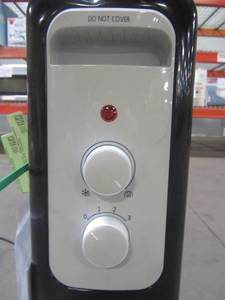 lot 224 image: 1,500-Watt Oil-Filled Radiant Electric Space Heater with Thermostat HO-0279 (SM)