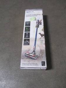 lot 229 image: Dyson V11 Torque Drive Cordless Stick Vacuum 268731-01 (SM)