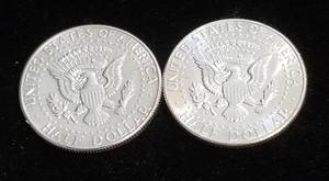 2 AU-UNC 1964 KENNEDY SILVER HALF DOLLARS