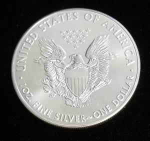 2017 AMERICAN SILVER EAGLE 1 TROY OZ. .999 FINE SILVER DOLLAR