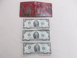 lot 18 image: Currency ,wallet