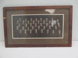 lot 69 image: vintage picture
