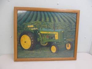 lot 79 image: John Deere 520 picture