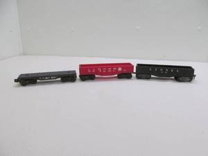lot 88 image: vintage train cars