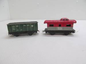 lot 101 image: vintage Litho train cars
