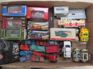 lot 110 image: vintage toys