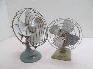 lot 112 image: vintage fan