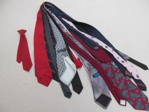 lot 118 image: vintage silk ties