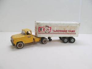 lot 130 image: vintgae ttonka cab,hardware hank trailer