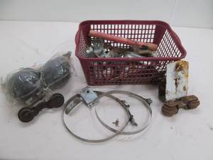 lot 137 image: hardware