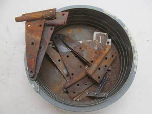 lot 139 image: hardware