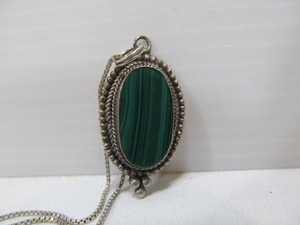 lot 120 image: Sterling Silver Malachite Pendant Necklace