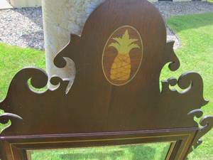 lot 104 image: Old Vintage Ornate Wall Mirror wInlaid Pineapple Motif