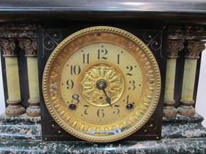 lot 114 image: Working Antique SETH THOMAS Mantel Clock
