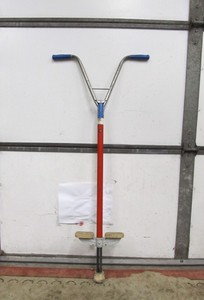 lot 81 image: Vintage 1970s POGO Stick