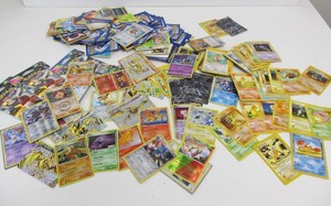 lot 129 image: Large Lot of POKEMON Cards