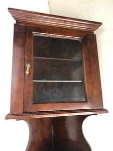 lot 147 image: Nice Hanging Corner Cabinet by The Bombay Company