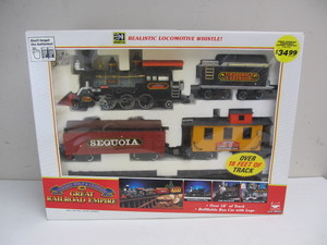 lot 193 image: Large Battery Operated Train Set wBox