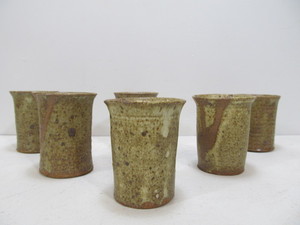 lot 225 image: Matching Set of 6 Studio Art Pottery Cups
