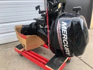 lot 140 image: Nice Running MERCURY 2014 Fourstroke 8HP Outboard Boat Motor