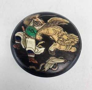lot 127 image: Early Antique Chinese Multi Color Inlay Wooden Scholar Box