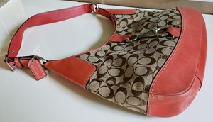 lot 331 image: COACH Hobo Zip-Top CC Canvas Coral Color Leather Shoulder Bag