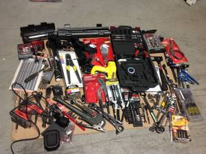 lot 43 image: Wholesale Mix Pallet of Hardware Tools, Milwaukee, Husky and more original Customer returns