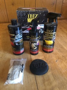 lot 29 image: IBIZ 5 PIECE CAR POLISHING KIT - NEW OPEN BOX