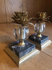 lot 47 image: SET OF 2 MARBLE AND BRASS CANDLE HOLDERS