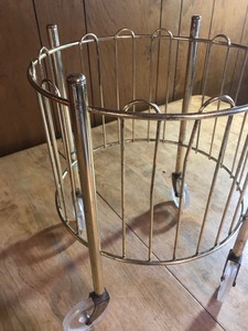 lot 79 image: RETRO ROLLING TABLE NO GLASS TOP