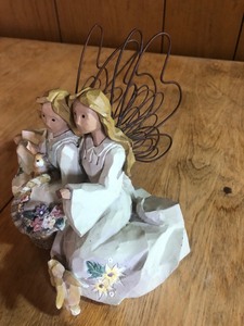 lot 81 image: ANGEL MOTHER DAUGHTER SCULPTURE