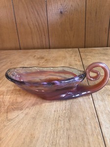 lot 88 image: BLOWN ART GLASS VASES