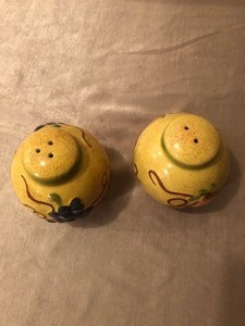 lot 138 image: SALT AND PEPPER SHAKERS SUMMER LIVING FRUIT
