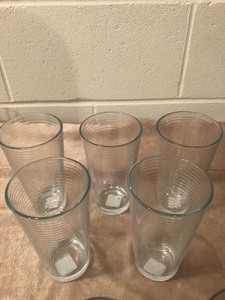 lot 139 image: MATCHING 10 PIECE&nbspPasabahce DORO Tumblers Glasses Clear Ribbed Rings TURKEY Heavy&nbspDRINKING GLASSES SET