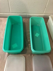 lot 167 image: 3 VINTAGE TUPPERWARE BREAD CONTAINERS