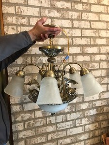 lot 170 image: BEAUTIFUL ORNATE 6 LIGHT BRASS AND GLASS CHANDELIER 