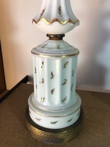 lot 230 image: 2 BEAUTIFUL VINTAGE LAMPS
