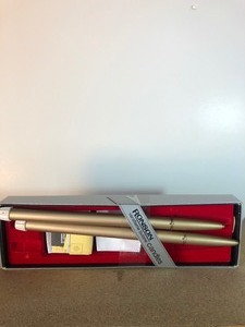 lot 233 image: VINTAGE IN BOX 2 VARAFLAME BUTANE CANDLES