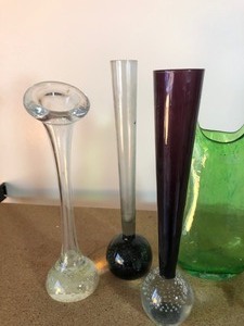 lot 245 image: LOT OF 7 ART GLASS FLOWER VASES