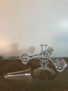 lot 259 image: ANTIQUE CANDELABRA  WITH&nbspEpergne Vase