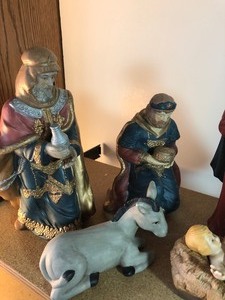lot 295 image: 9 PIECE NATIVITY SET