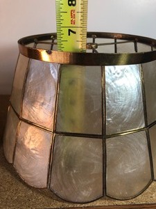 lot 299 image: VINTAGE CAPIZ SHELL LAMP SHADE & KLEENEX BOX COVER