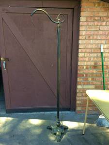 lot 324 image: ANTIQUE TALL BRIDGE LAMP - NEEDS REWIRING