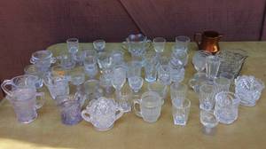 lot 333 image: MISCELLANEOUS LOT OF ANTIQUE MINIATURE MUGS, PITCHERS AND GLASSES