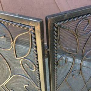 lot 338 image: BRONZE SCROLL 3 PANEL FIREPLACE SCREEN